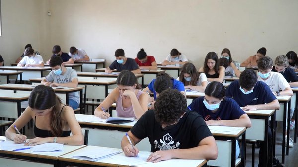 Optimisez votre réussite avec le simulateur du bac stmg